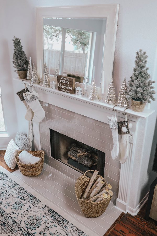 christmas mantle decor