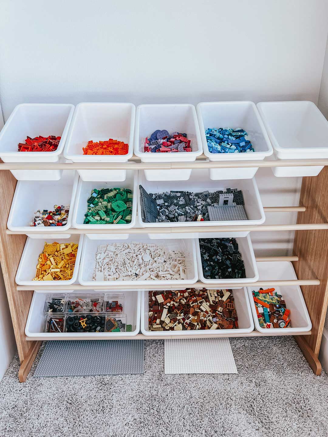 IHeart Organizing: Organizing Legos: Part 3 - Creating Organized