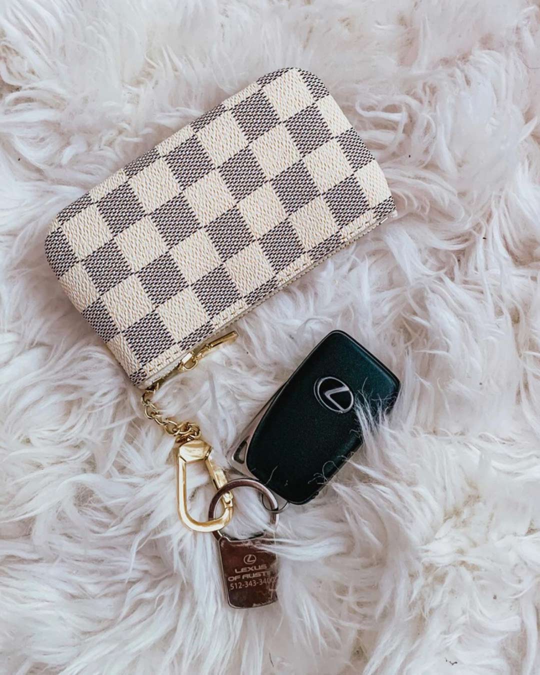 Pinterest in 2023  Louis vuitton keychain wallet, Louis vuitton